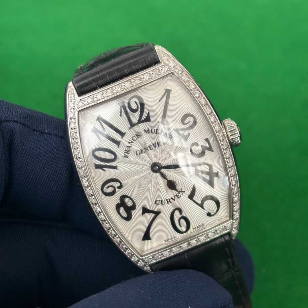 Franck Muller 2852 B QZ detail 3