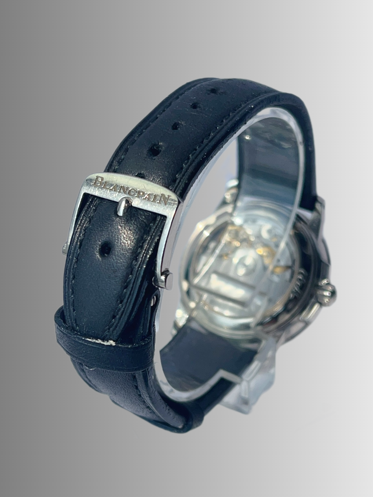 Blancpain 3300-3555-52B detail 3