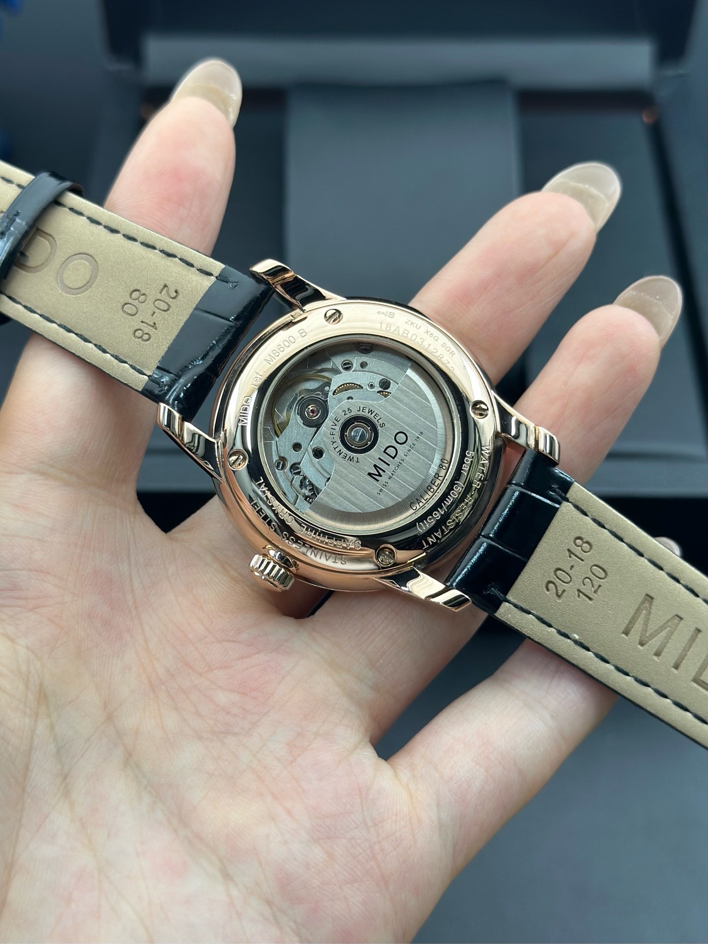 Mido M8600.3.15.8 detail 6