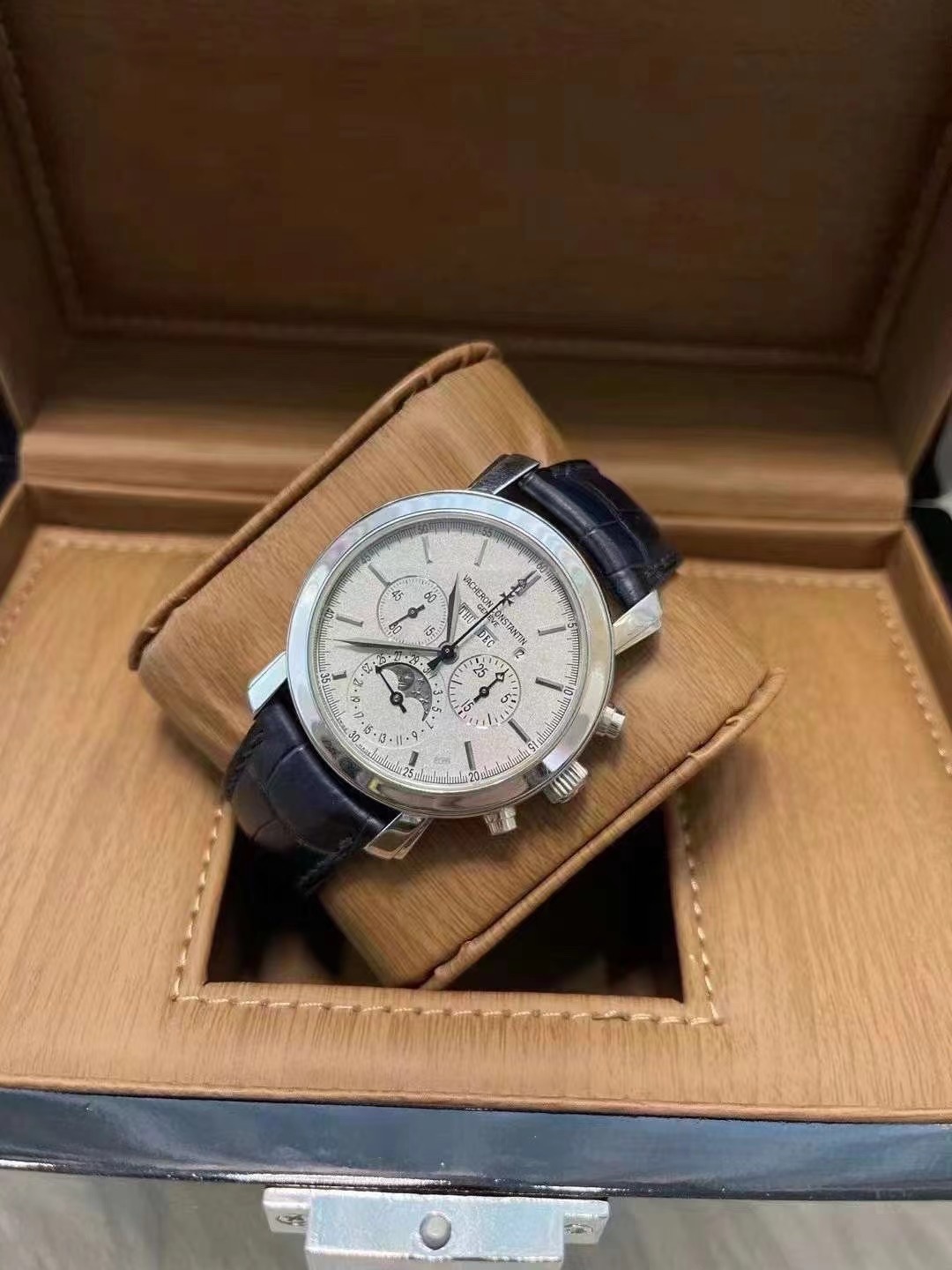 Vacheron Constantin 47212 / 000p detail 2