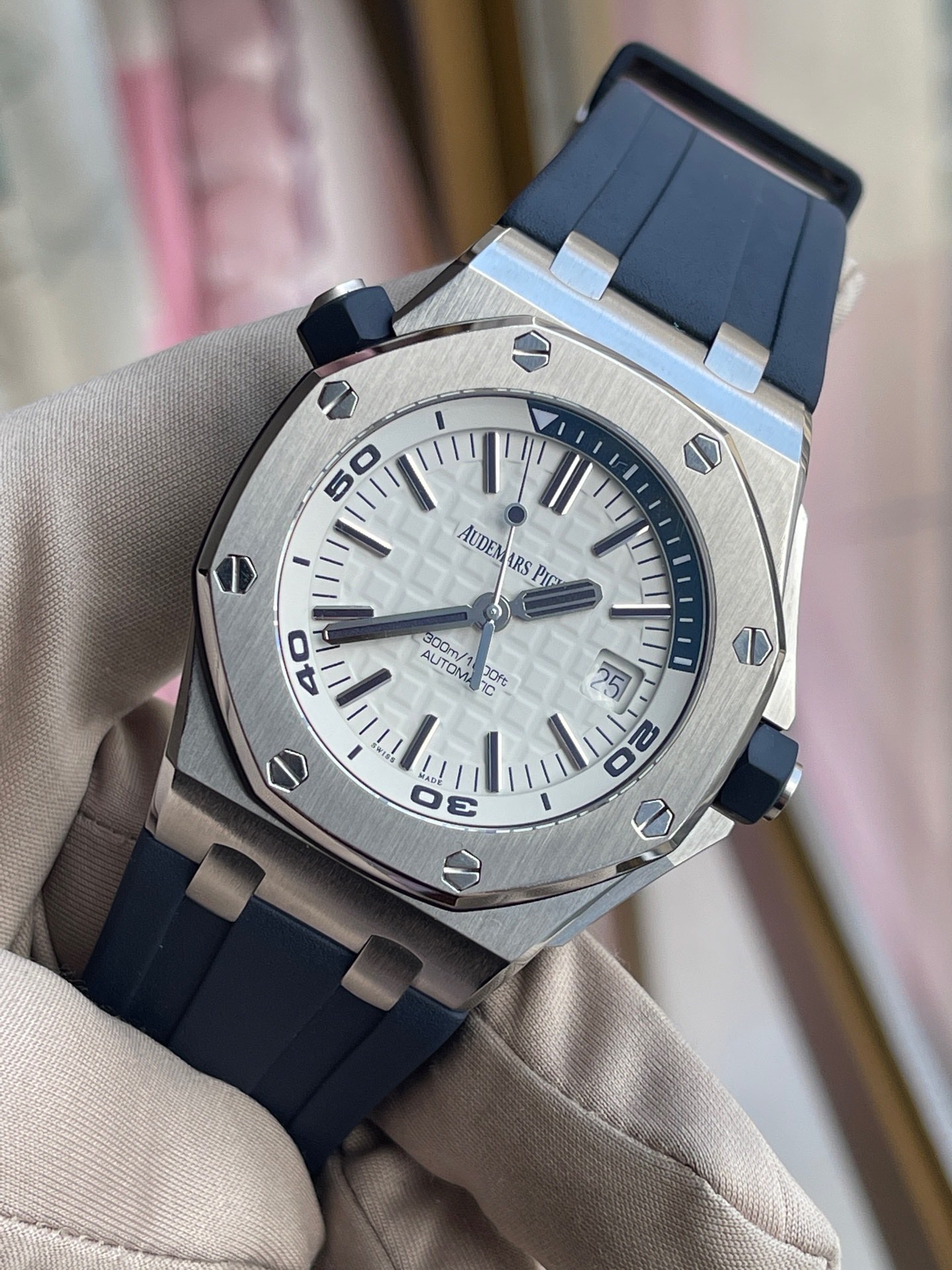 Audemars Piguet 15710ST.OO.A010CA.01 detail 2