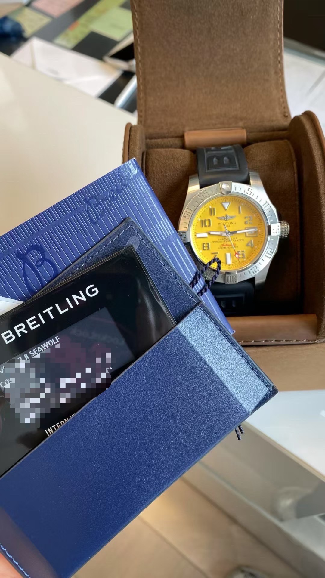 Breitling A17331101I1S1 detail 2