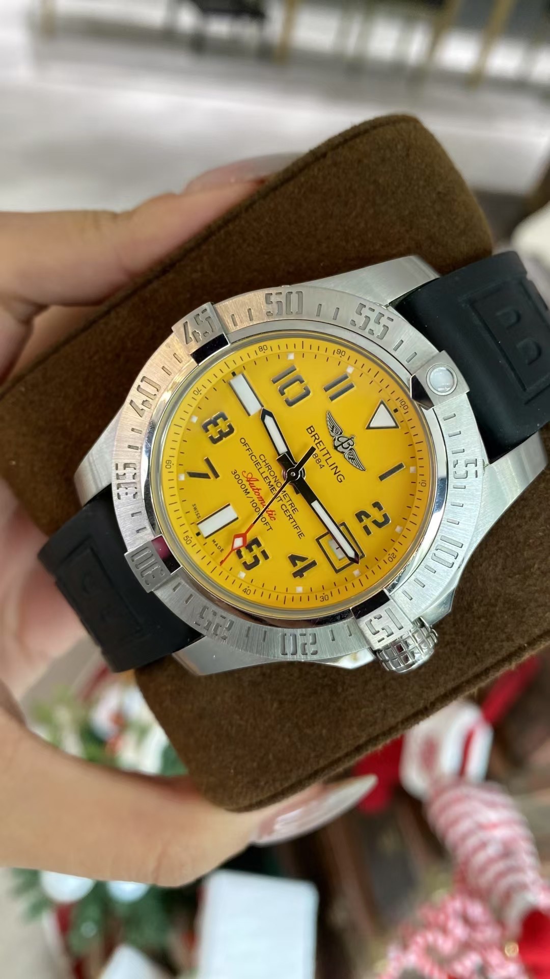 Breitling A17331101I1S1