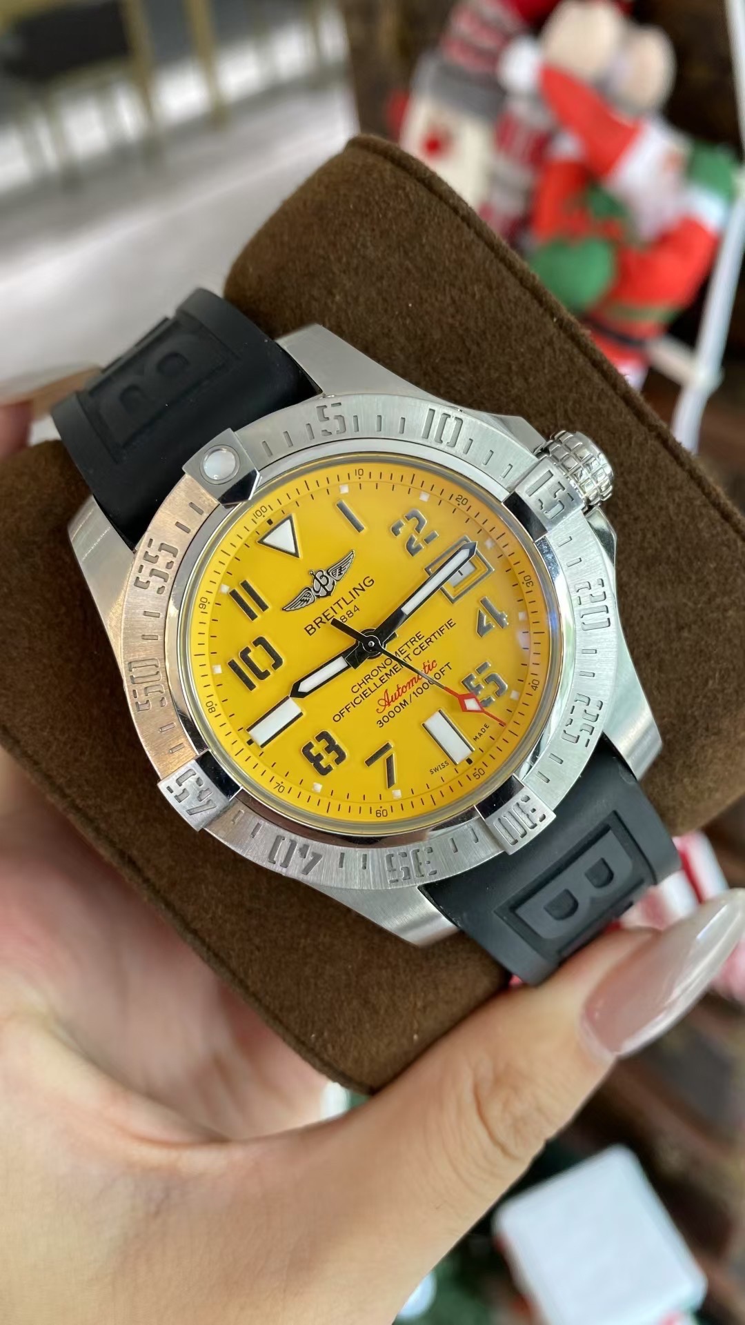 Breitling A17331101I1S1 detail 1