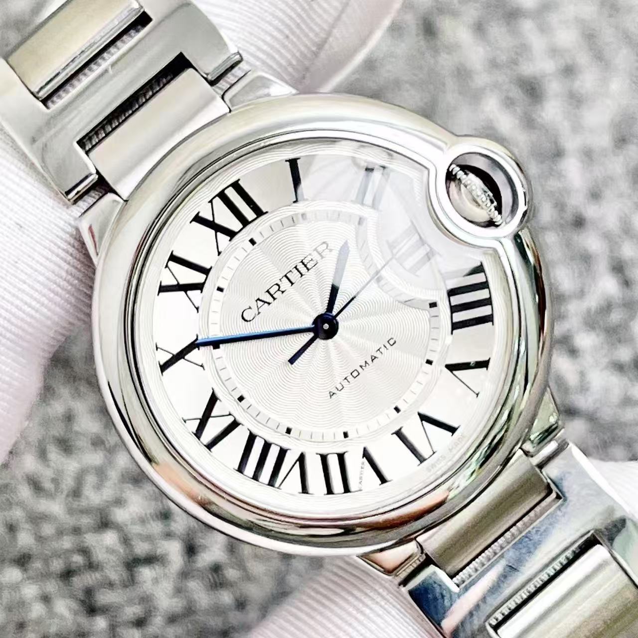 Cartier W6920046 detail 2