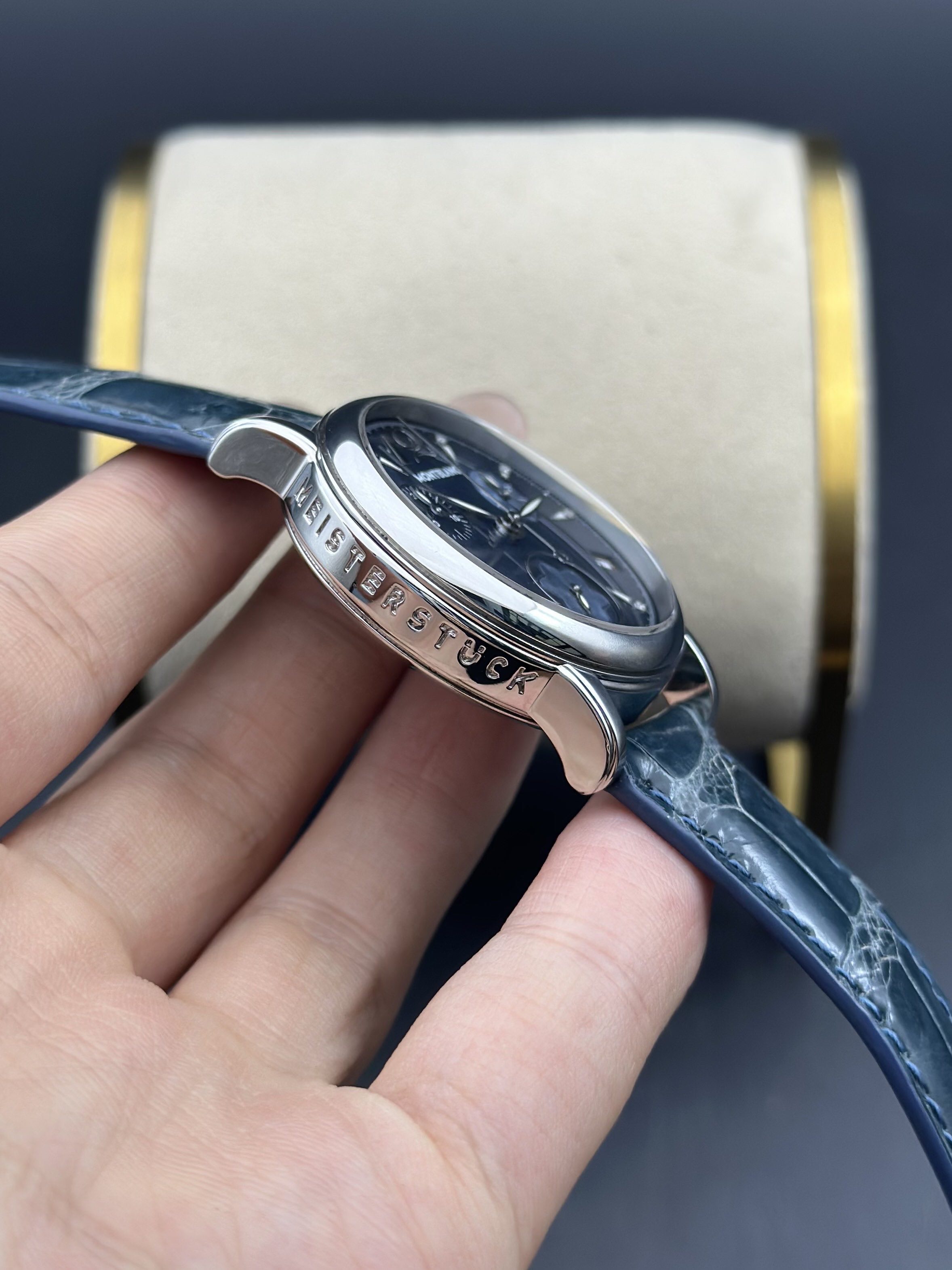 Montblanc U0105892 detail 2