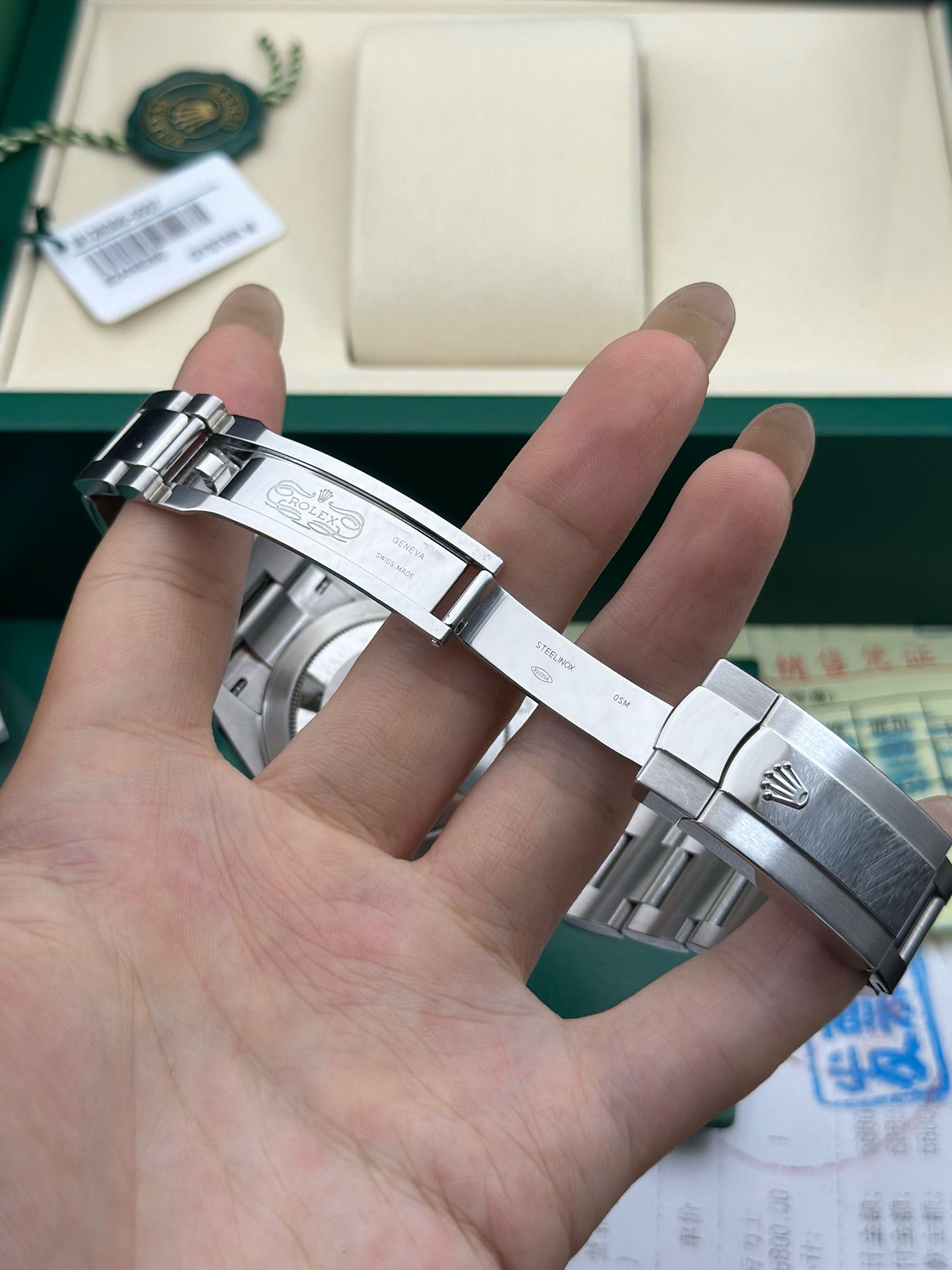 Rolex 126300-0007 detail 5