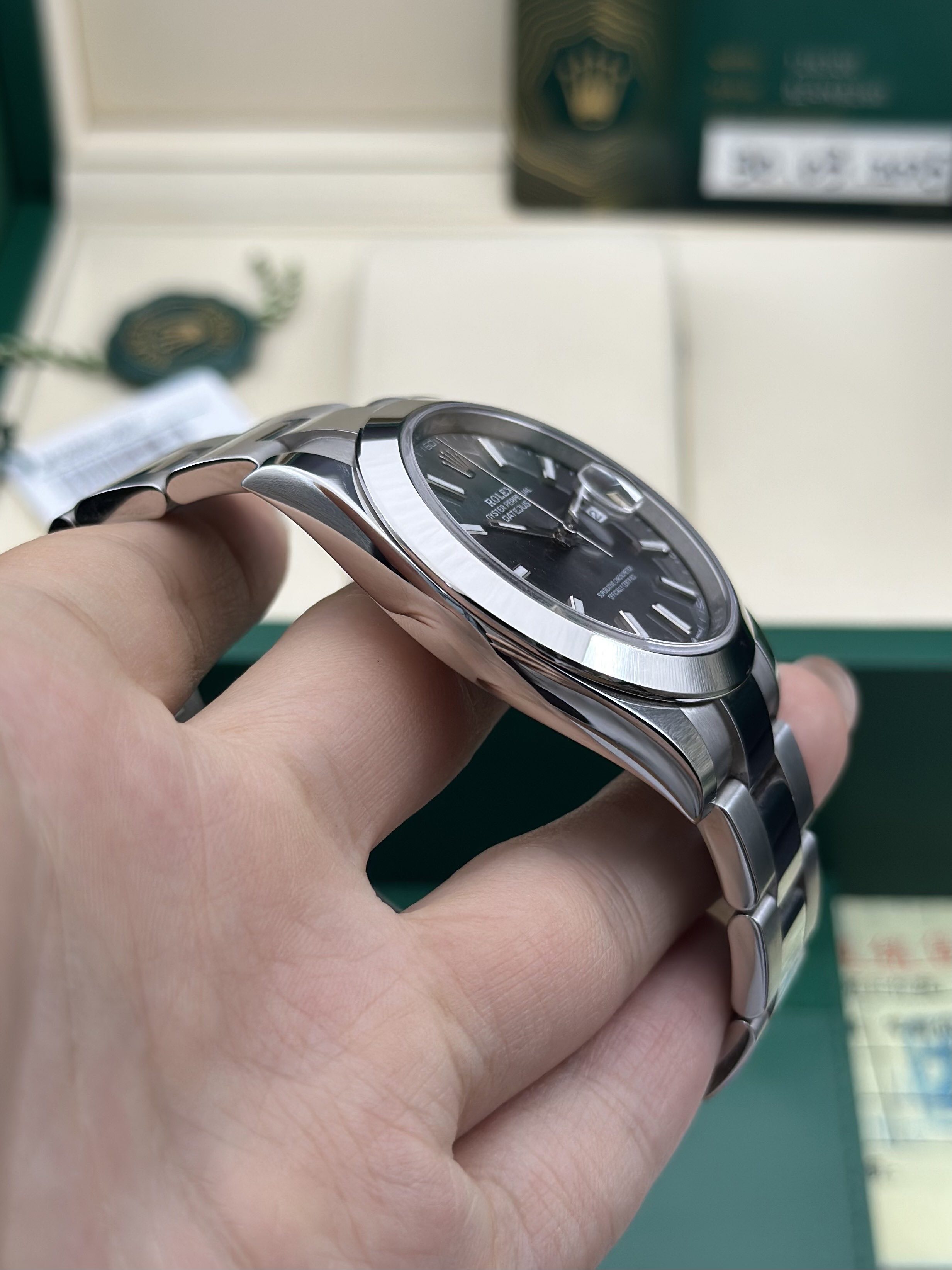 Rolex 126300-0007 detail 2