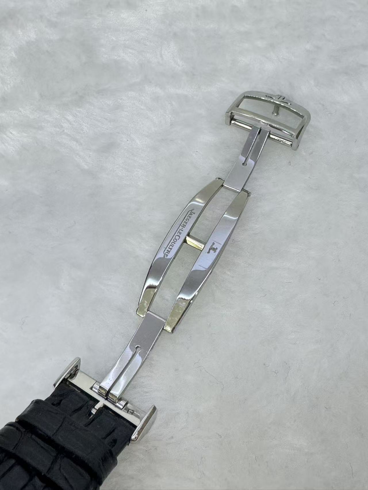 Jaeger-LeCoultre 174.8.05.s detail 4