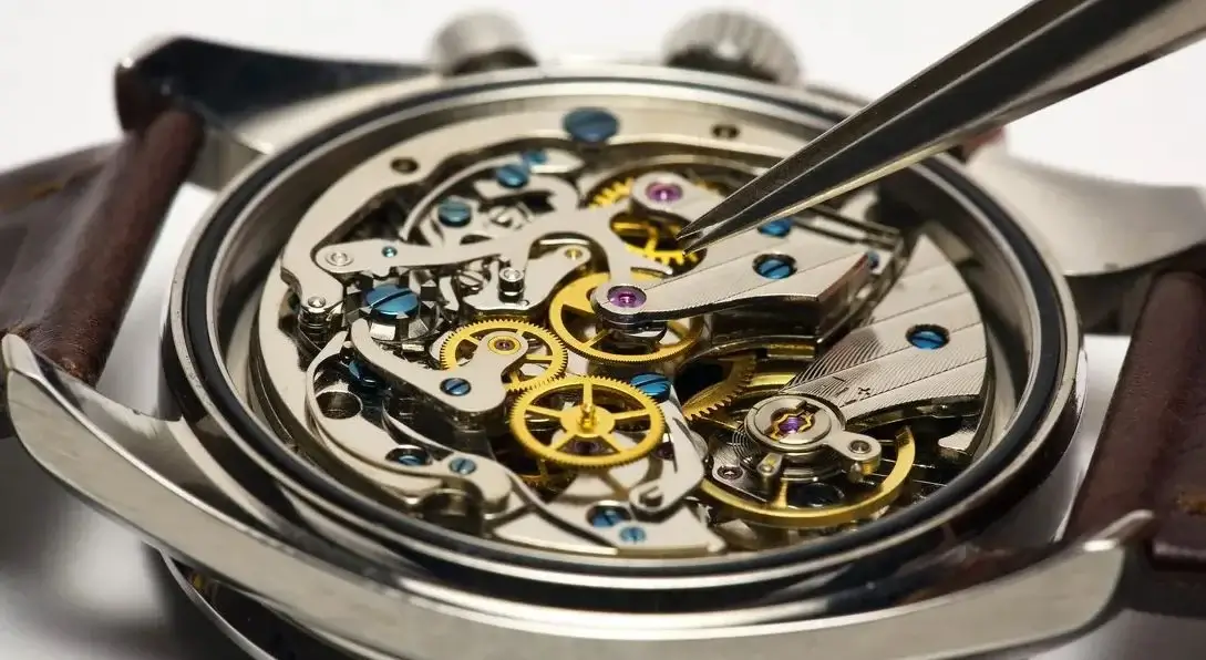 What is an Automatic Watch?