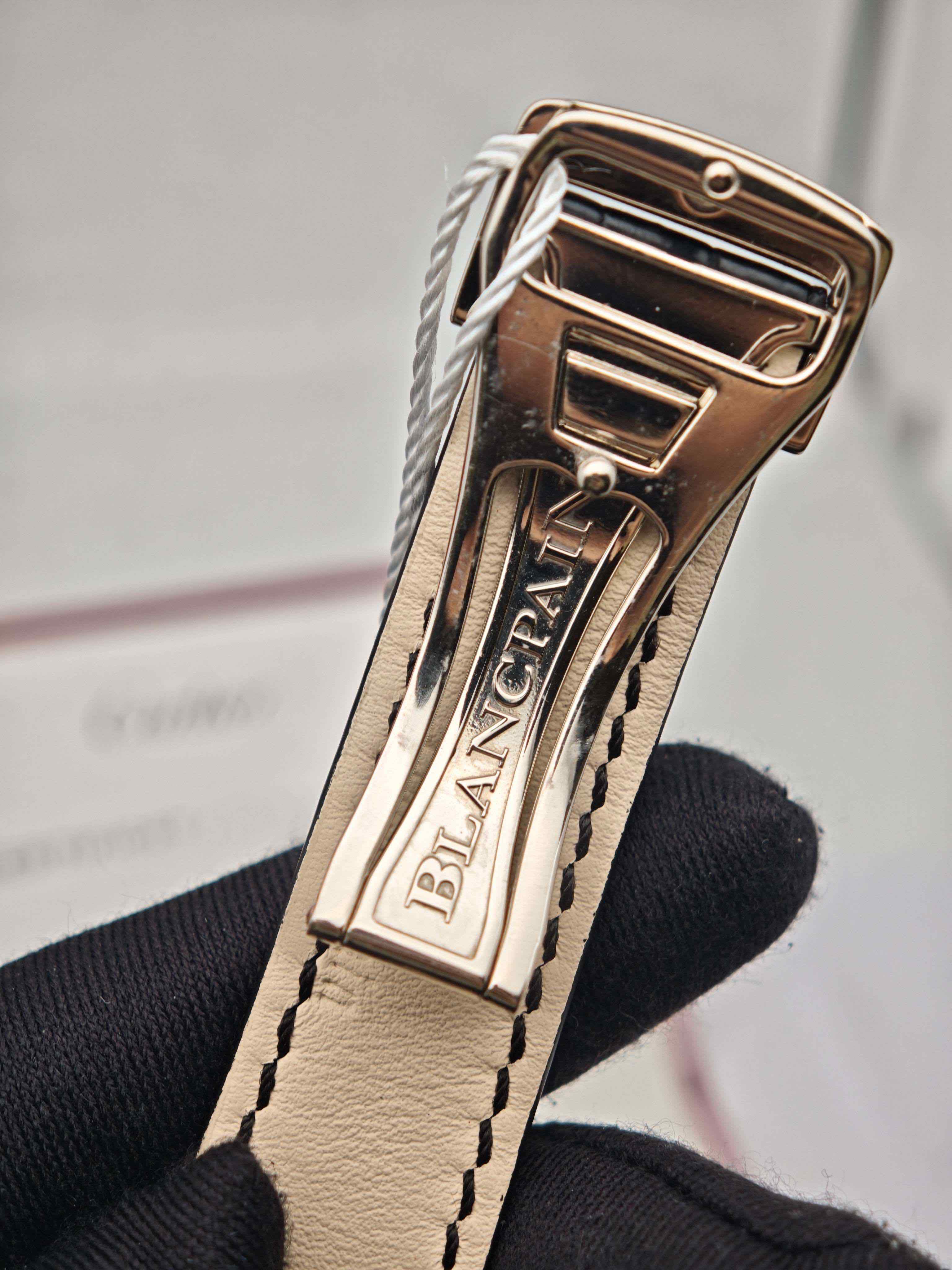 Blancpain 6025-3442-55B detail 6
