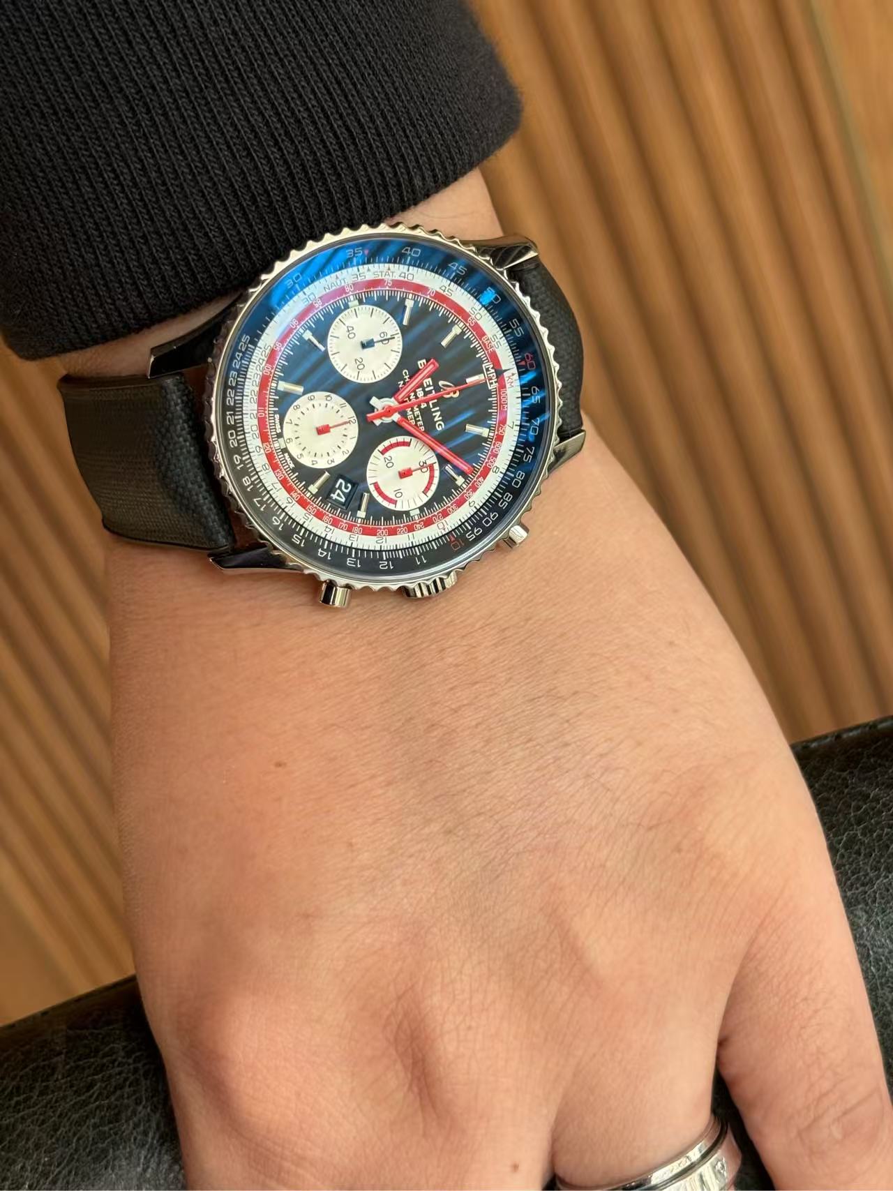 Breitling ab01211b1b1x2 detail 3