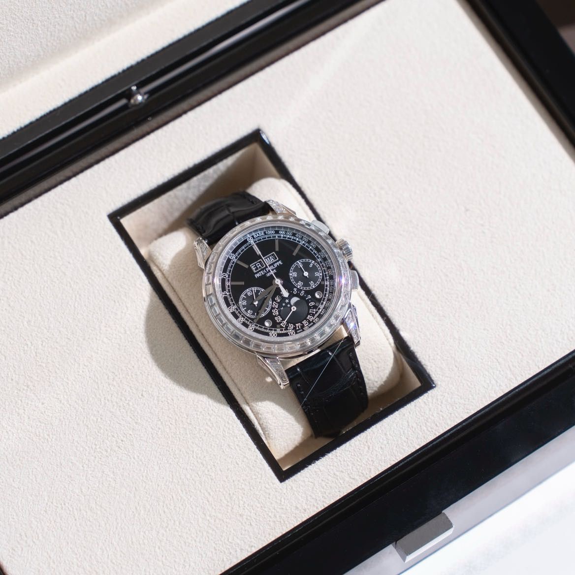 Patek Philippe 5271P-010 detail 3