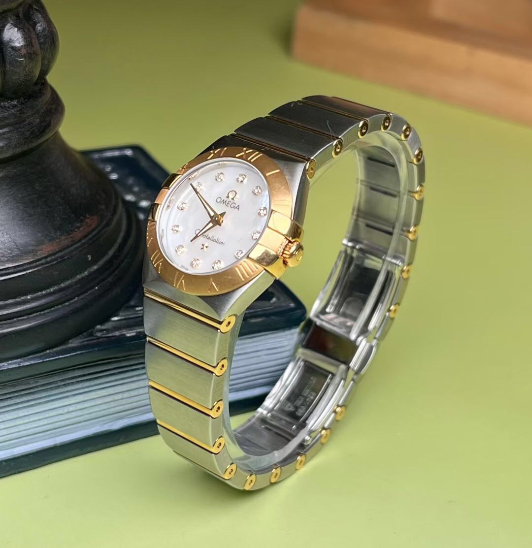 Omega 123.20.24.60.55.002 detail 3