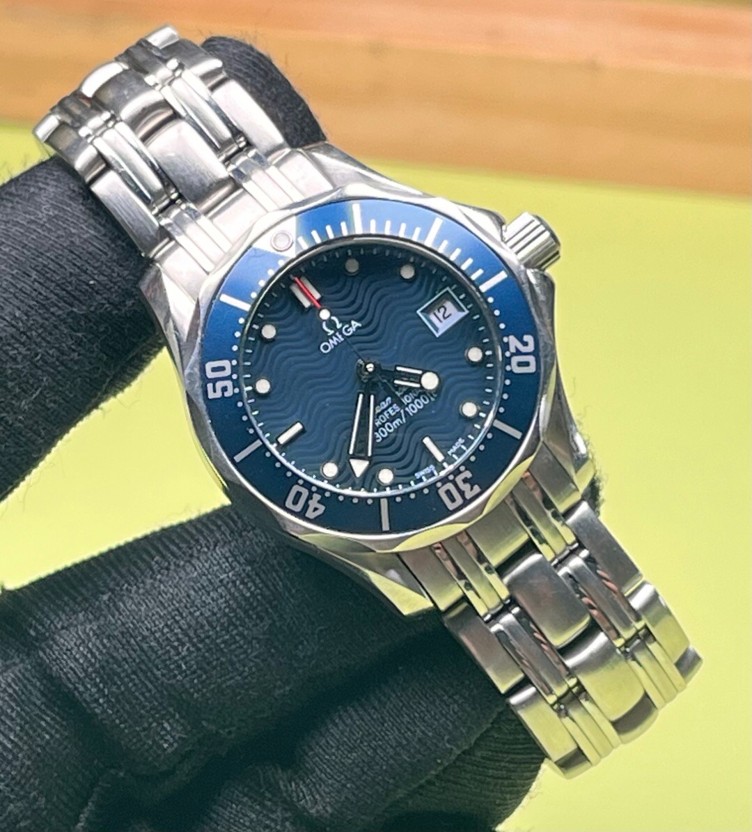 Omega 2583.80.00 detail 1