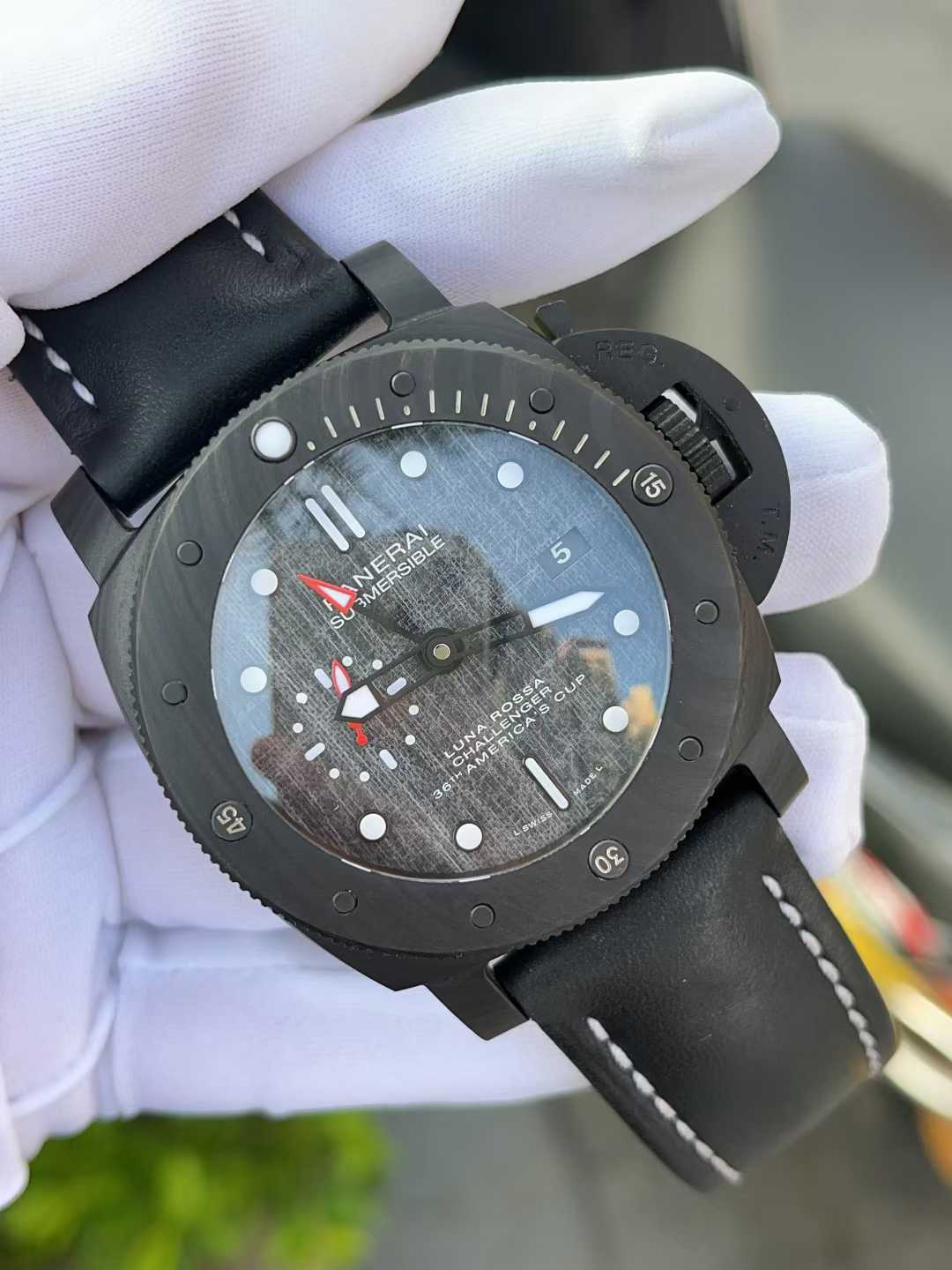 Panerai PAM01039 detail 2