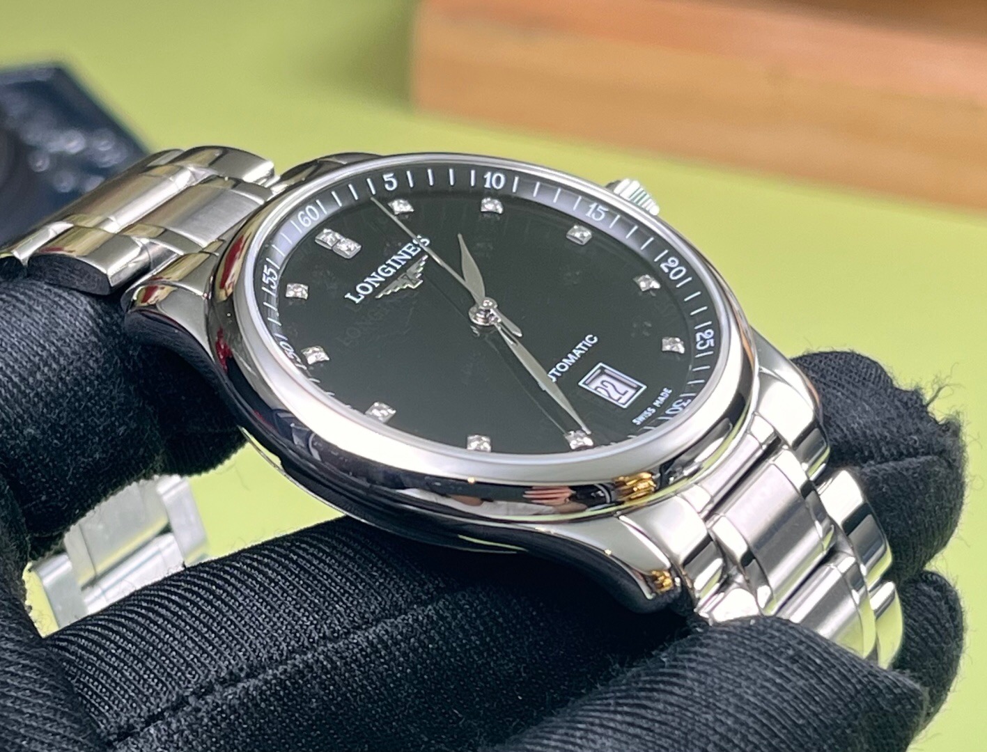 Longines L2.628.4.57.6 detail 3