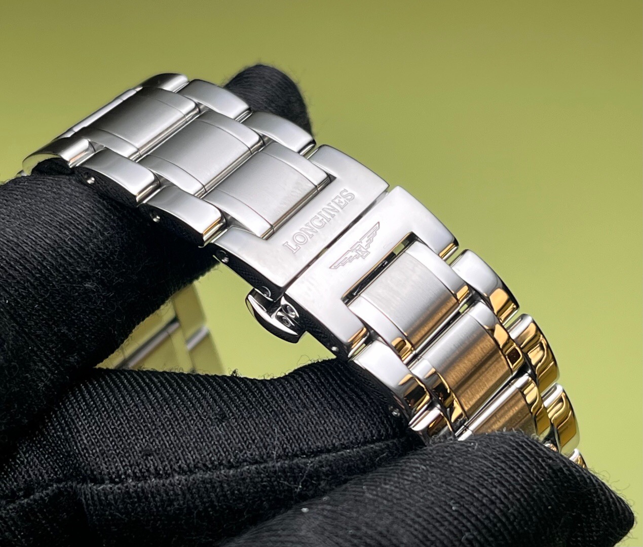 Longines L2.628.4.57.6 detail 5