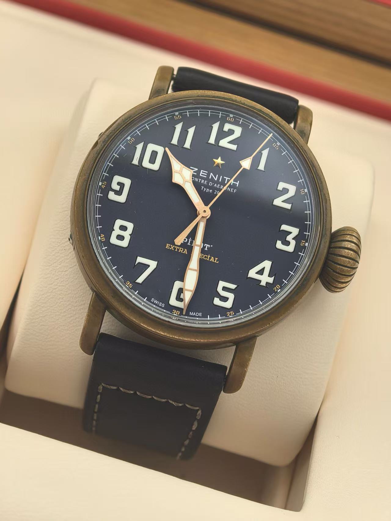 Zenith 29.2430.679 / 57.C808 detail 1