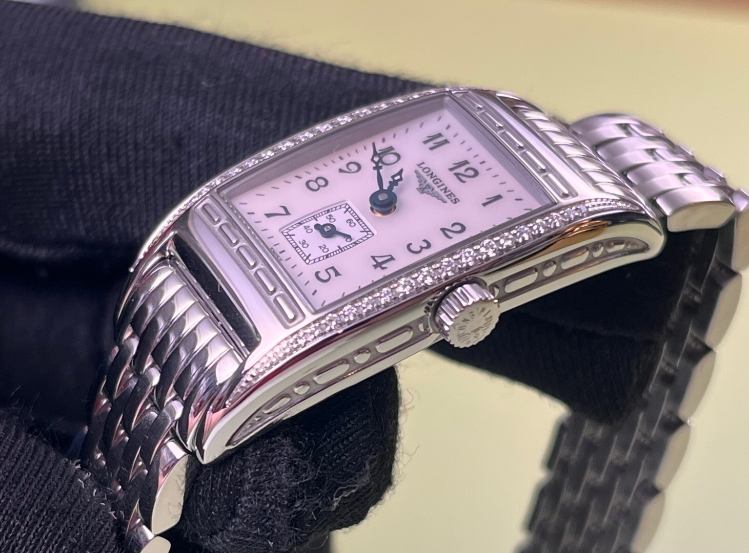 Longines L2.194.0.83.6 detail 2