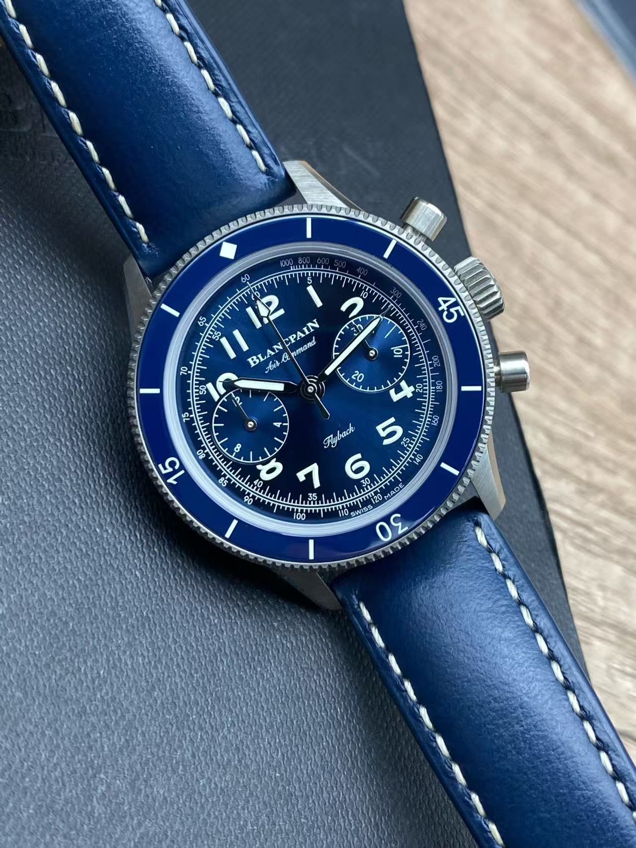Blancpain AC03 12B40 63B detail 1