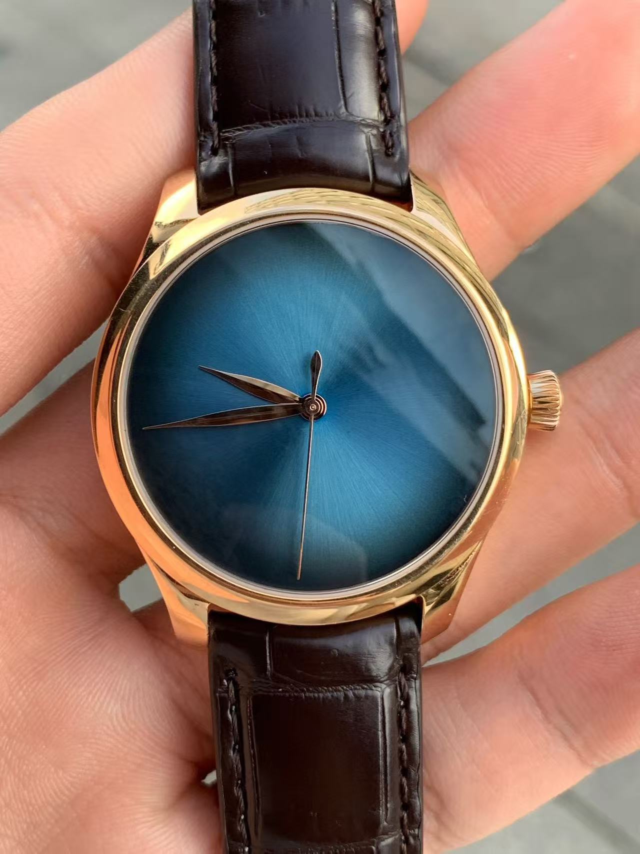 H.Moser & Cie() 1200-0409
