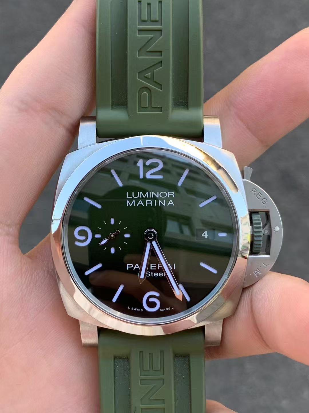 Panerai PAM01356 detail 3