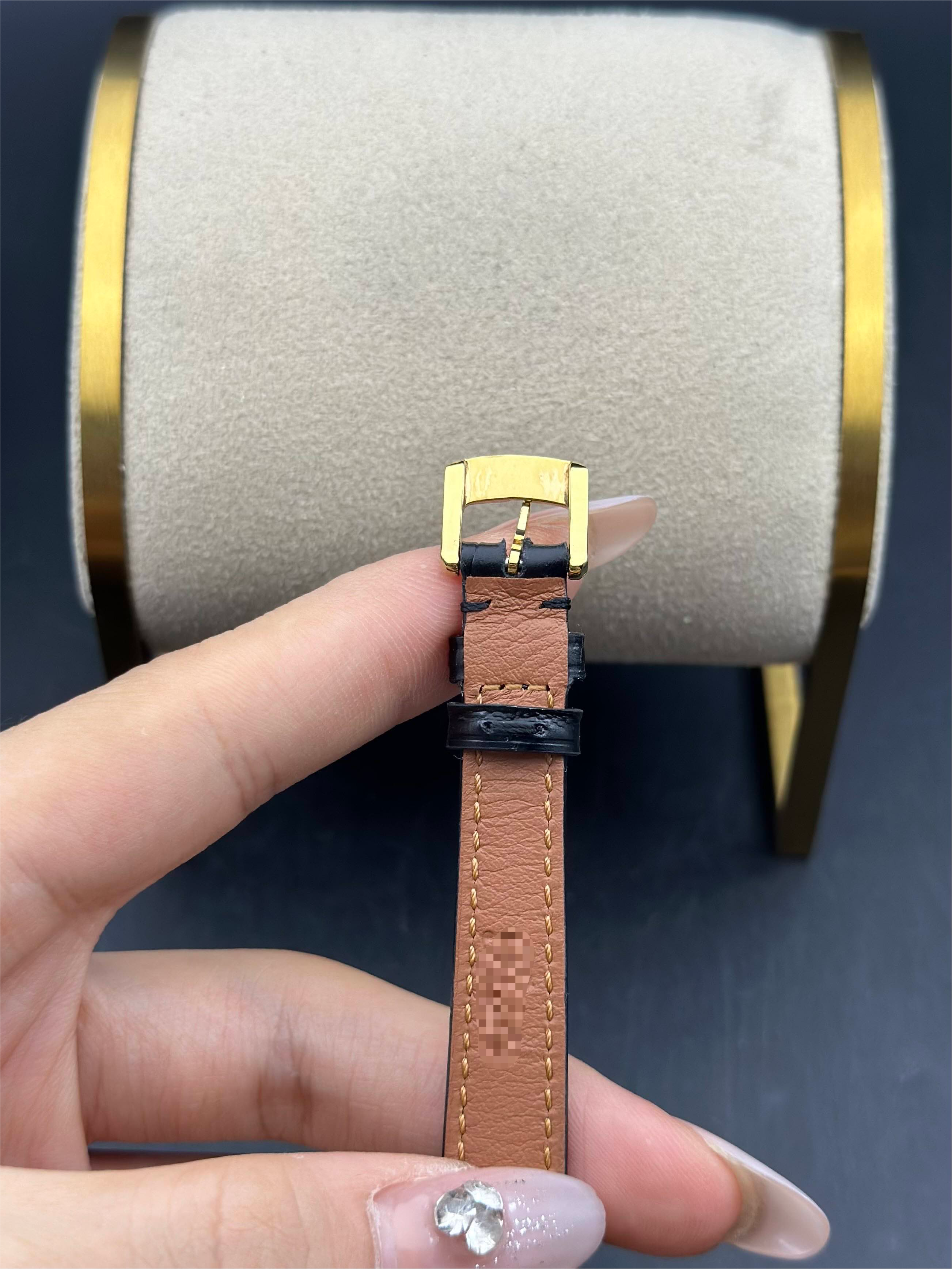 Carl F. Bucherer 00.10303.03.17.235 detail 6
