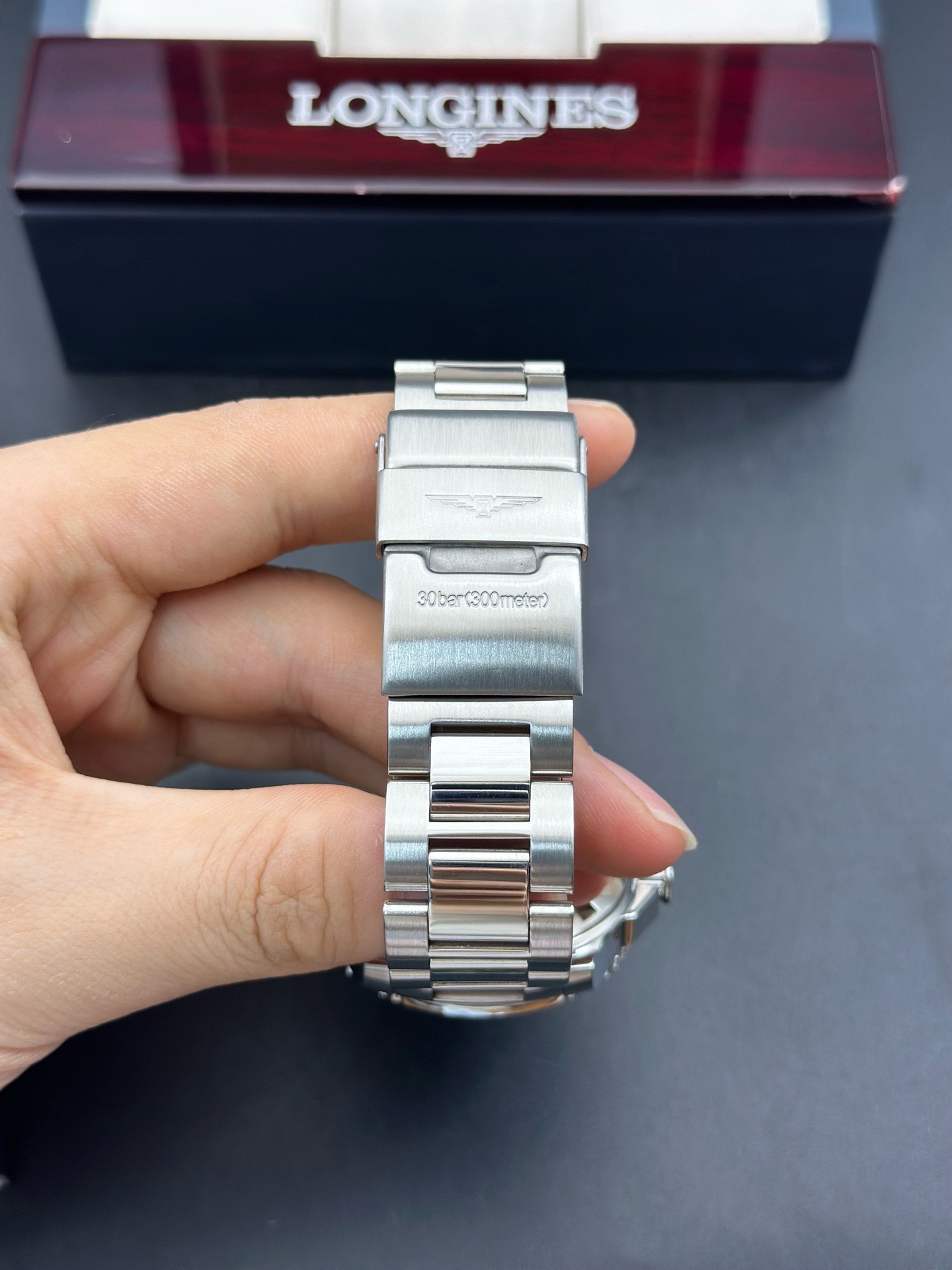 Longines L3.741.4.96.6 detail 3