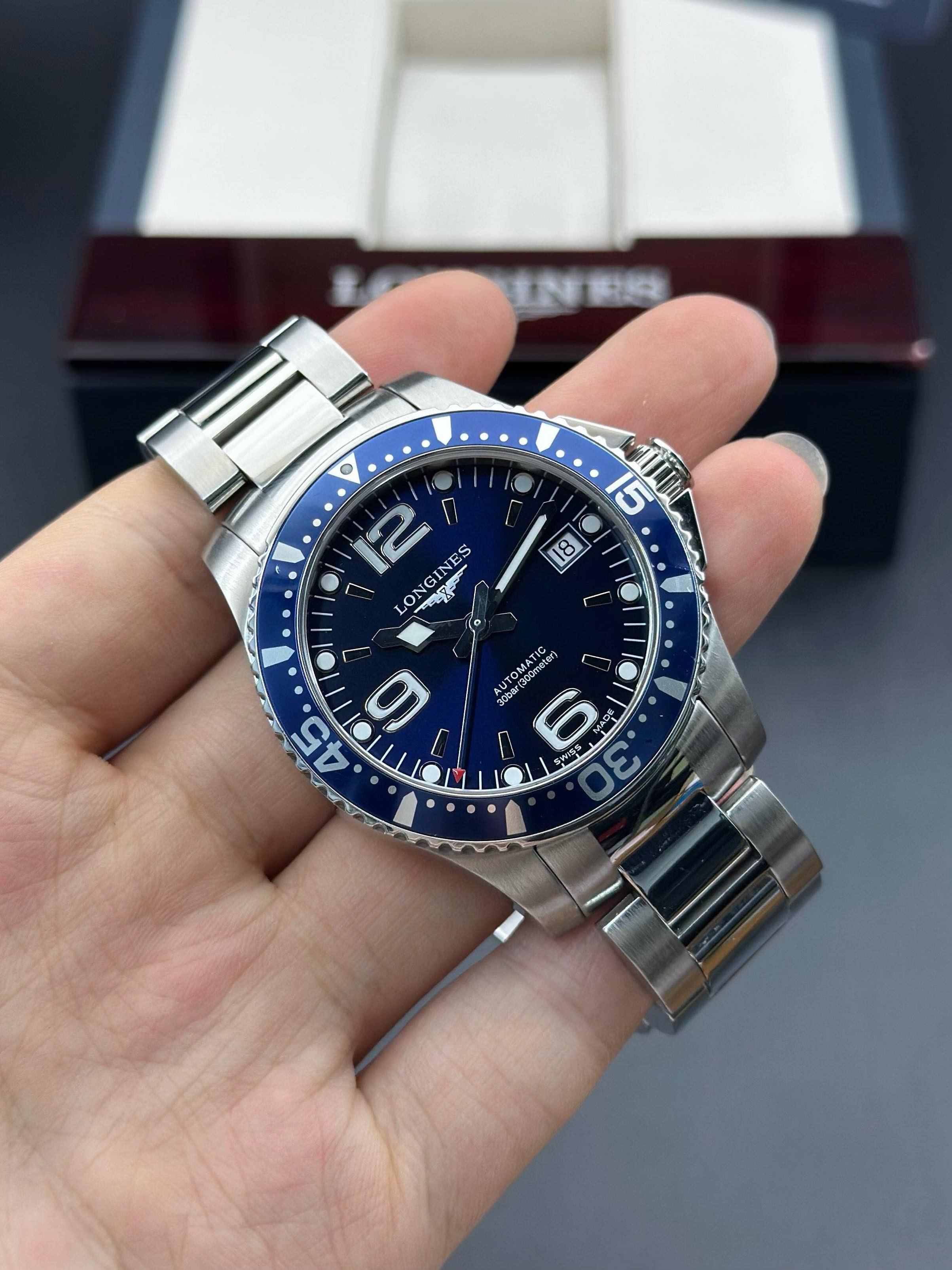 Longines L3.741.4.96.6 detail 1