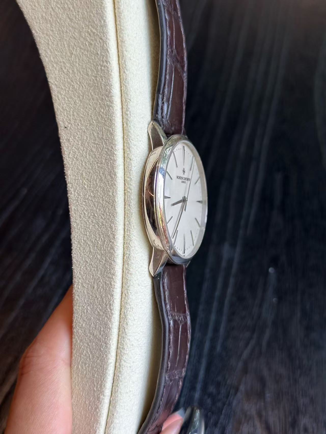 Vacheron Constantin 86180 / 000g detail 1