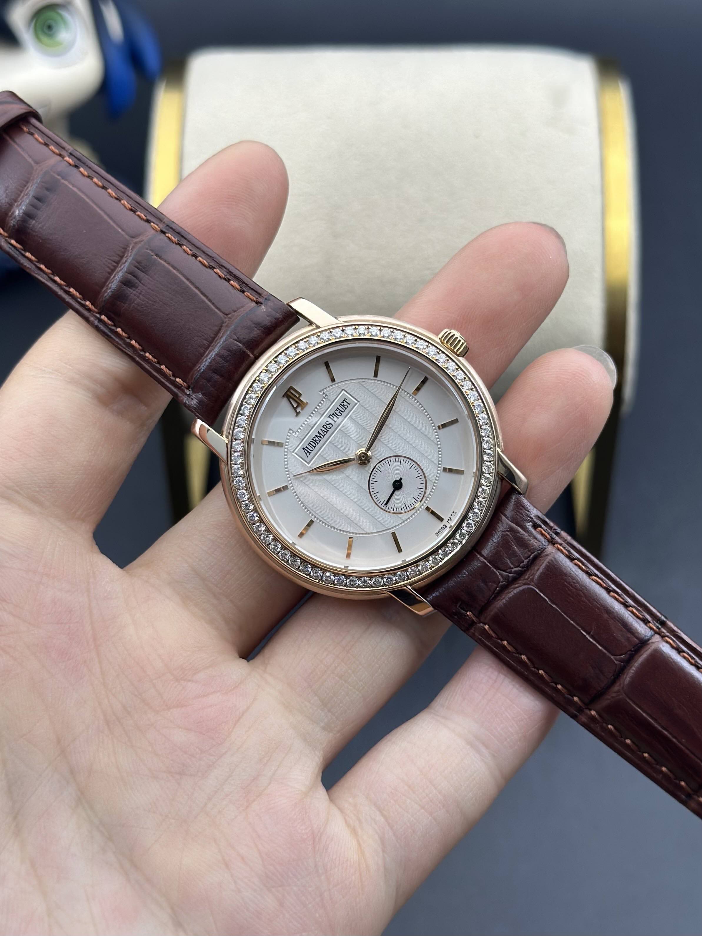 Audemars Piguet Vintage detail 1