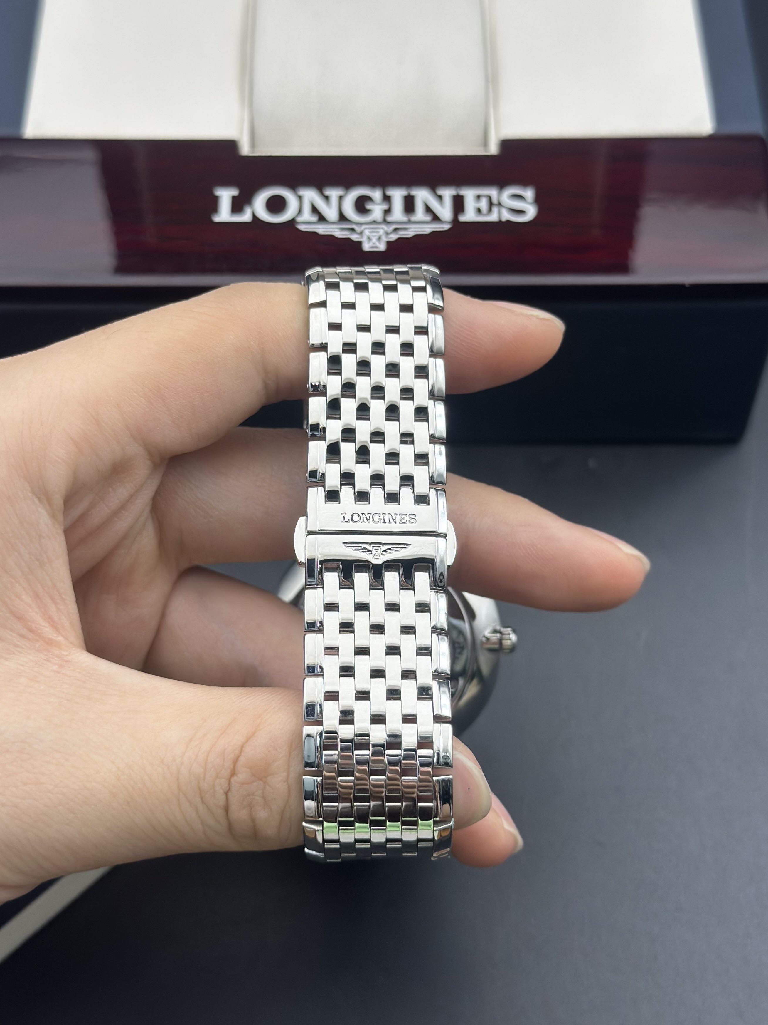 Longines L4.908.4.97.6 detail 2