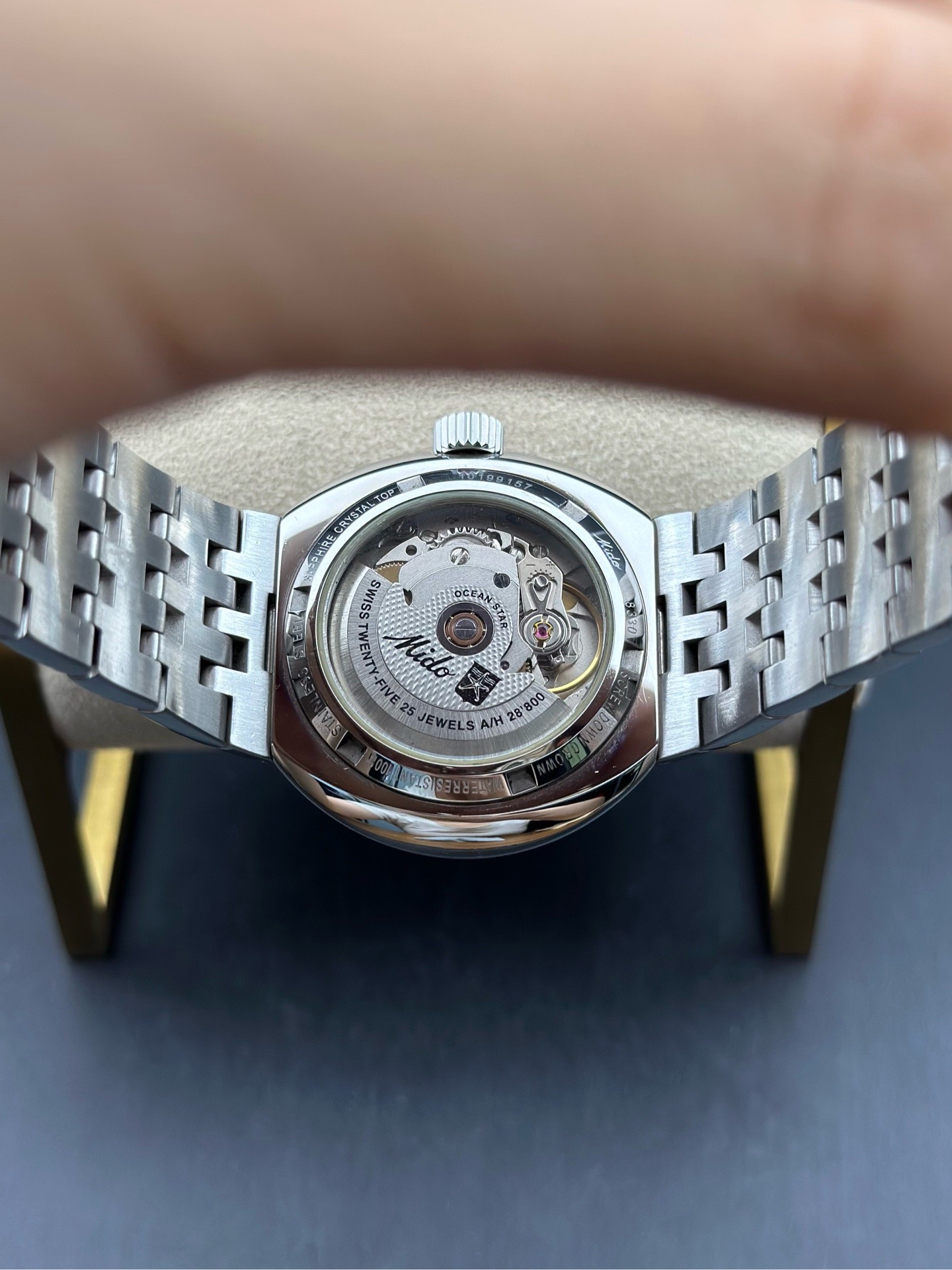 Mido M8330.4.28.1 detail 7