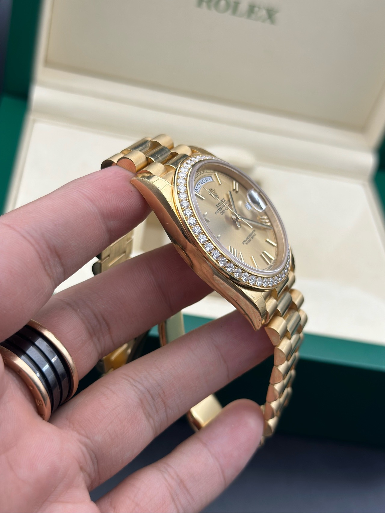 Rolex m228348rbr-0003 detail 1