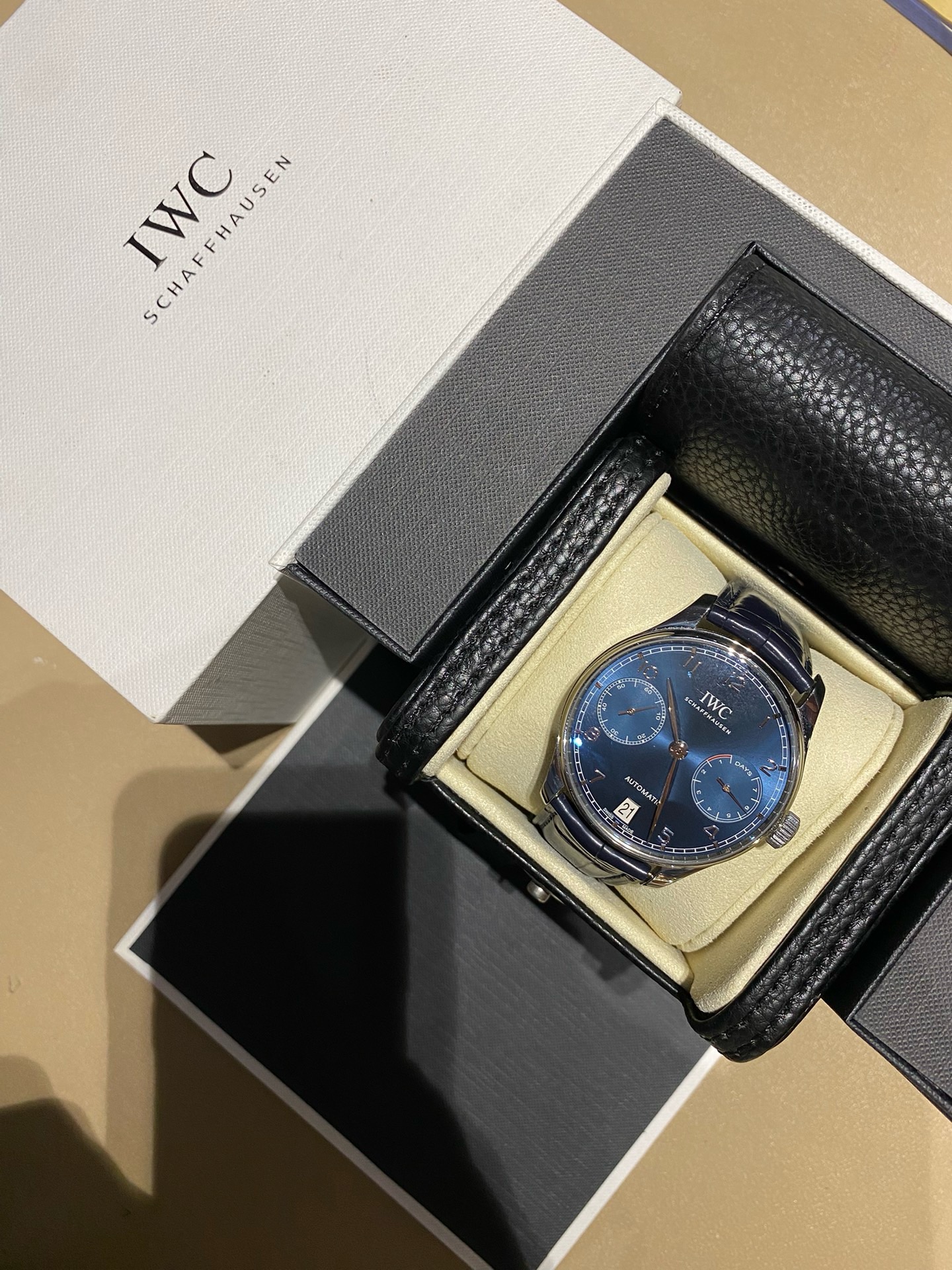 IWC 500710 detail 5