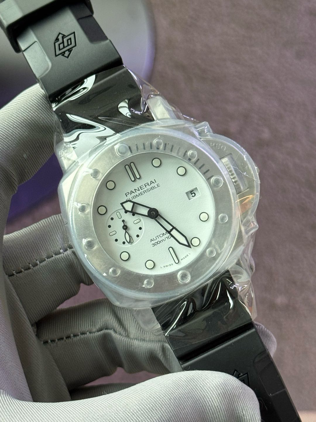 Panerai PAM02223
