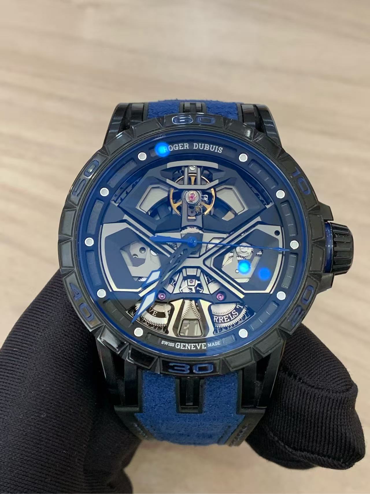Roger Dubuis DBEX0749