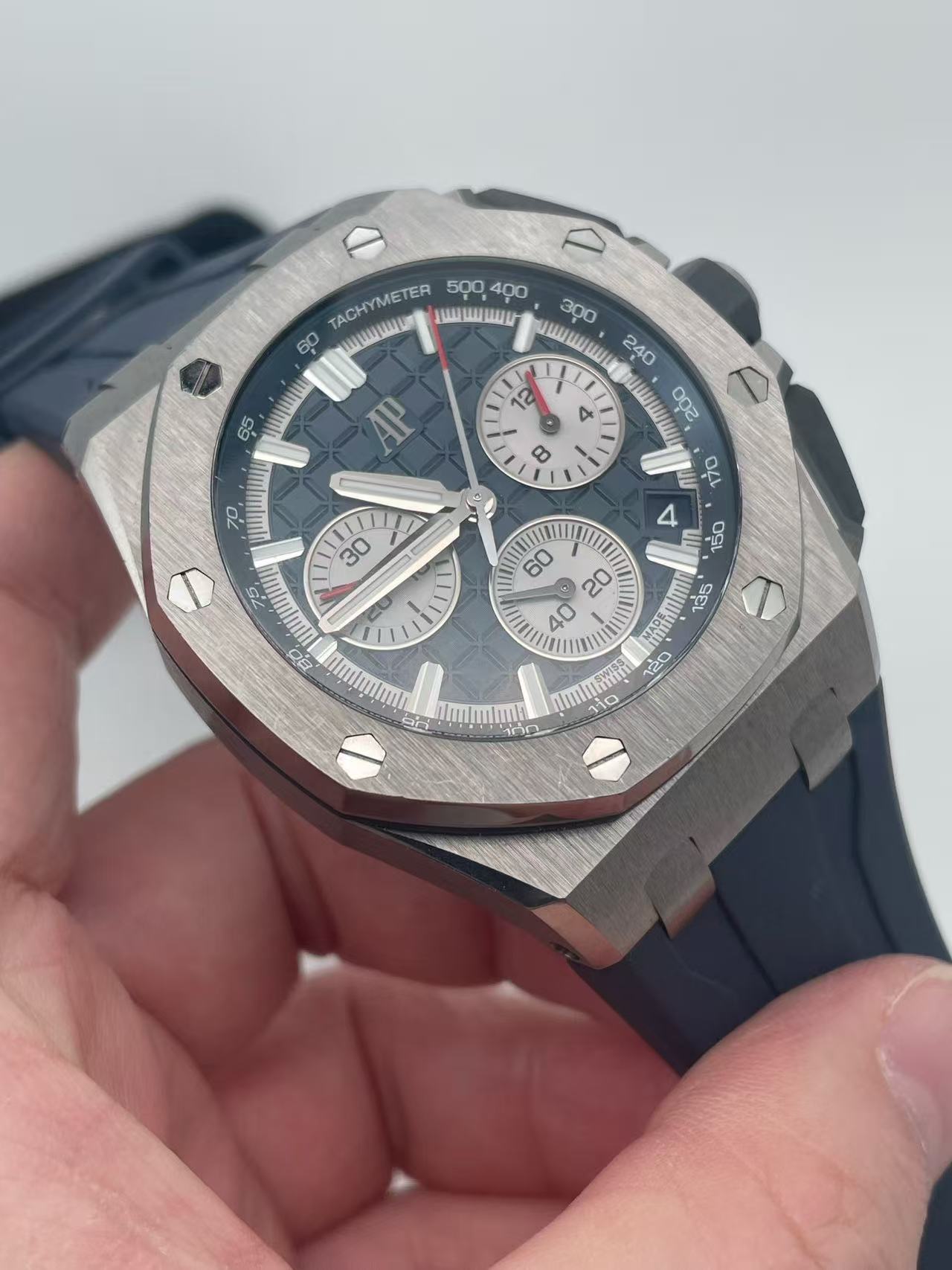 Audemars Piguet 26420TI.OO.A027CA.01 detail 1