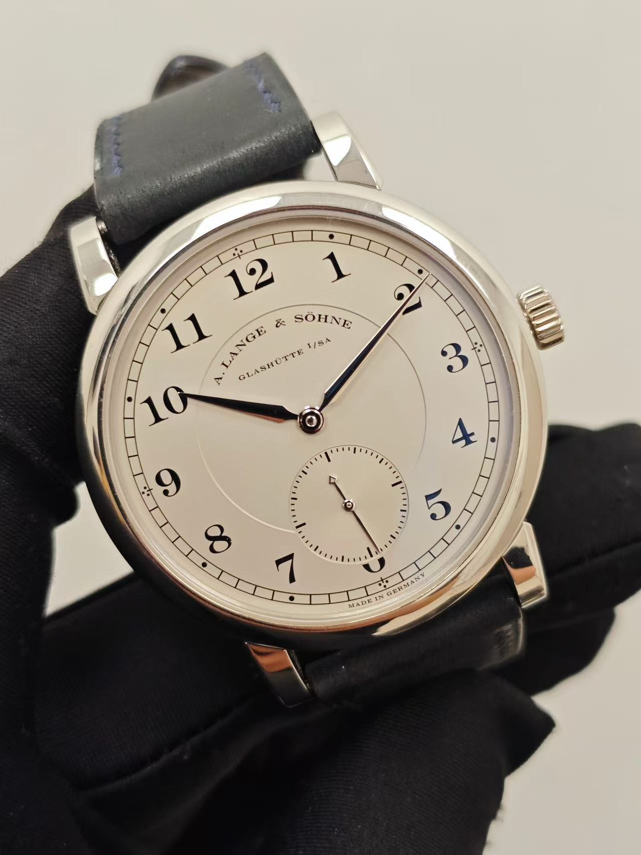 A. Lange & S&ouml;hne 233.025
