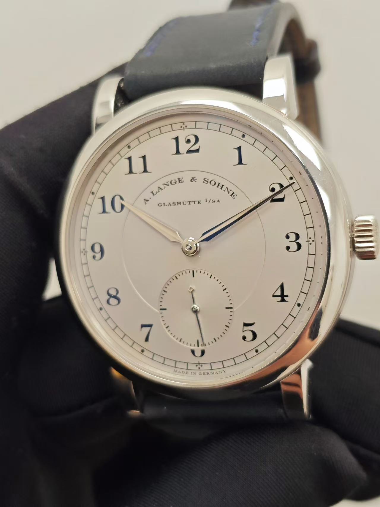 A. Lange & S&ouml;hne 233.025 detail 1