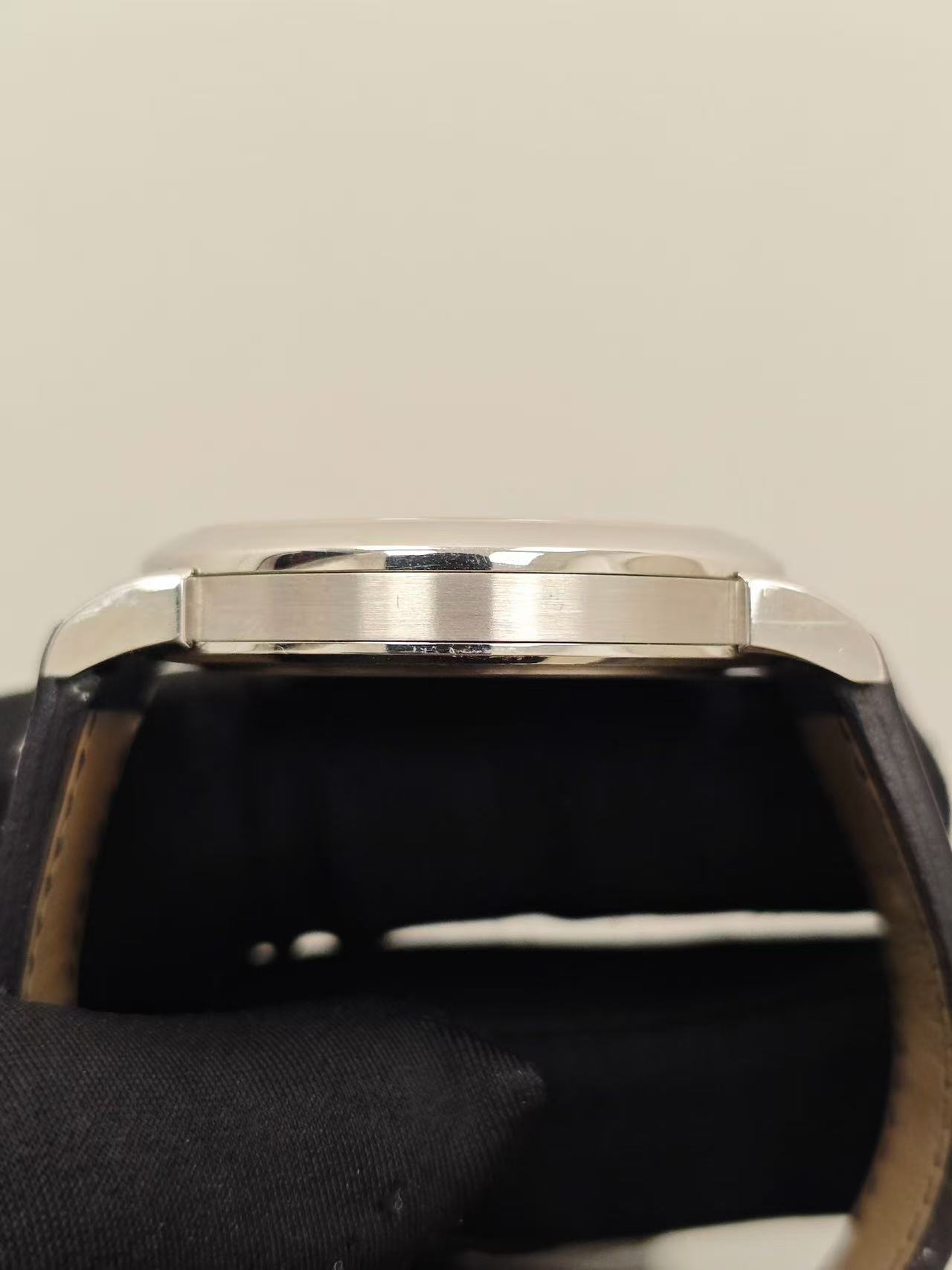 A. Lange & S&ouml;hne 233.025 detail 4