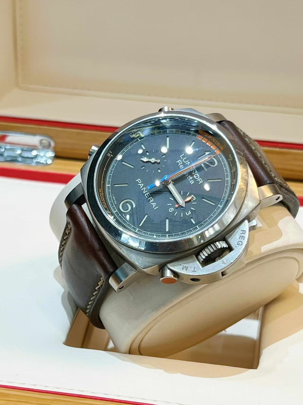 Panerai PAM00526 detail 1