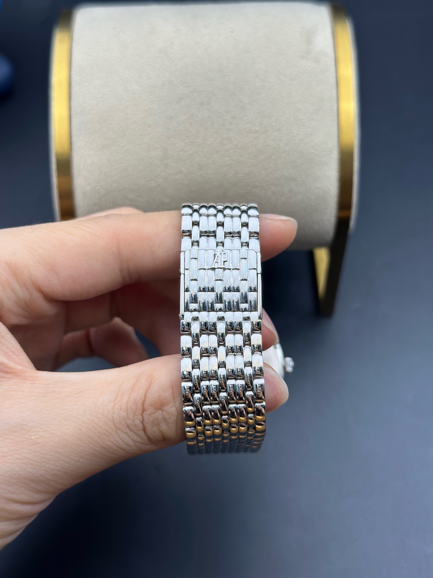 Audemars Piguet Vintage detail 5