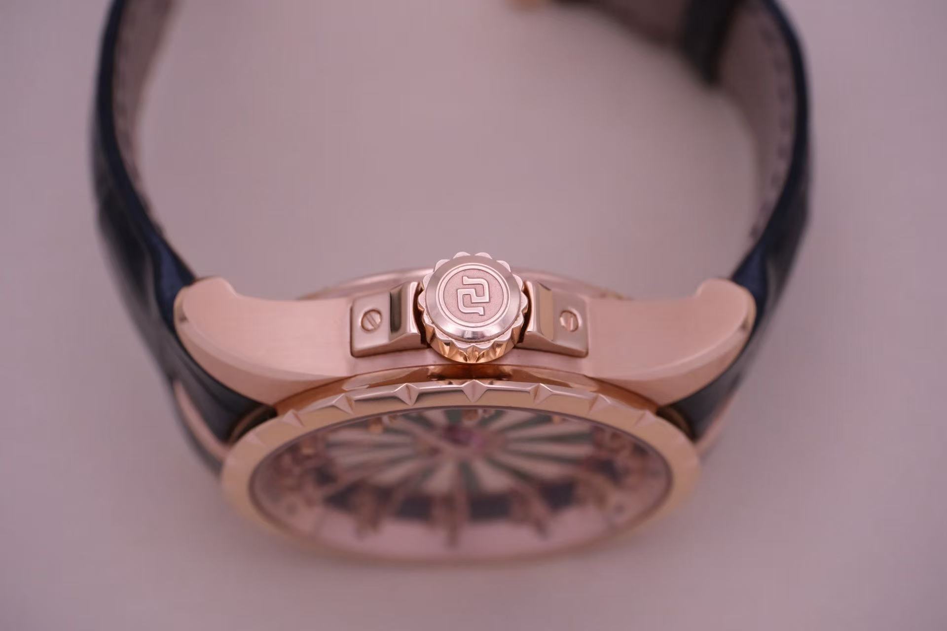 Roger Dubuis RDDBEX0398 detail 4