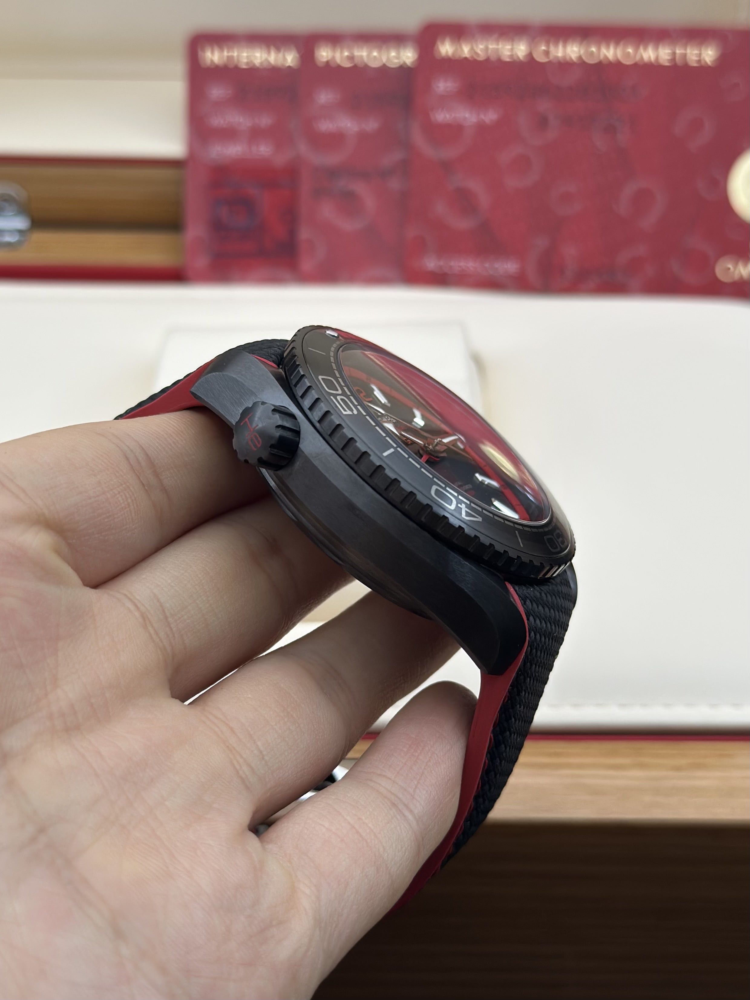Omega 215.92.46.22.01.003 detail 2