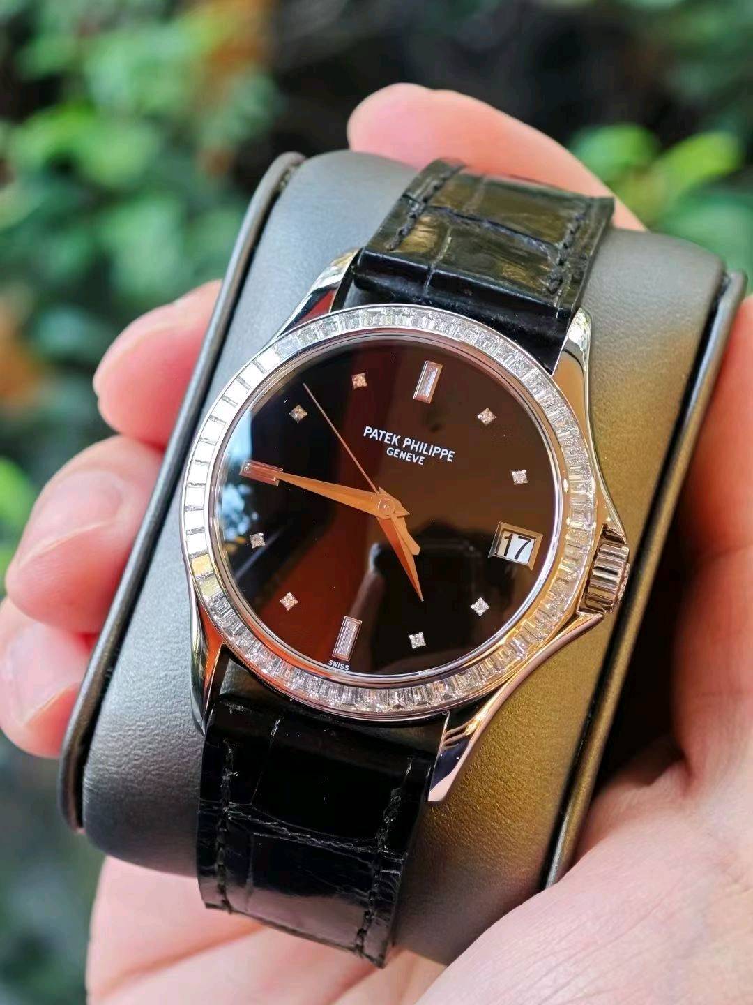 Patek Philippe 5118P detail 2