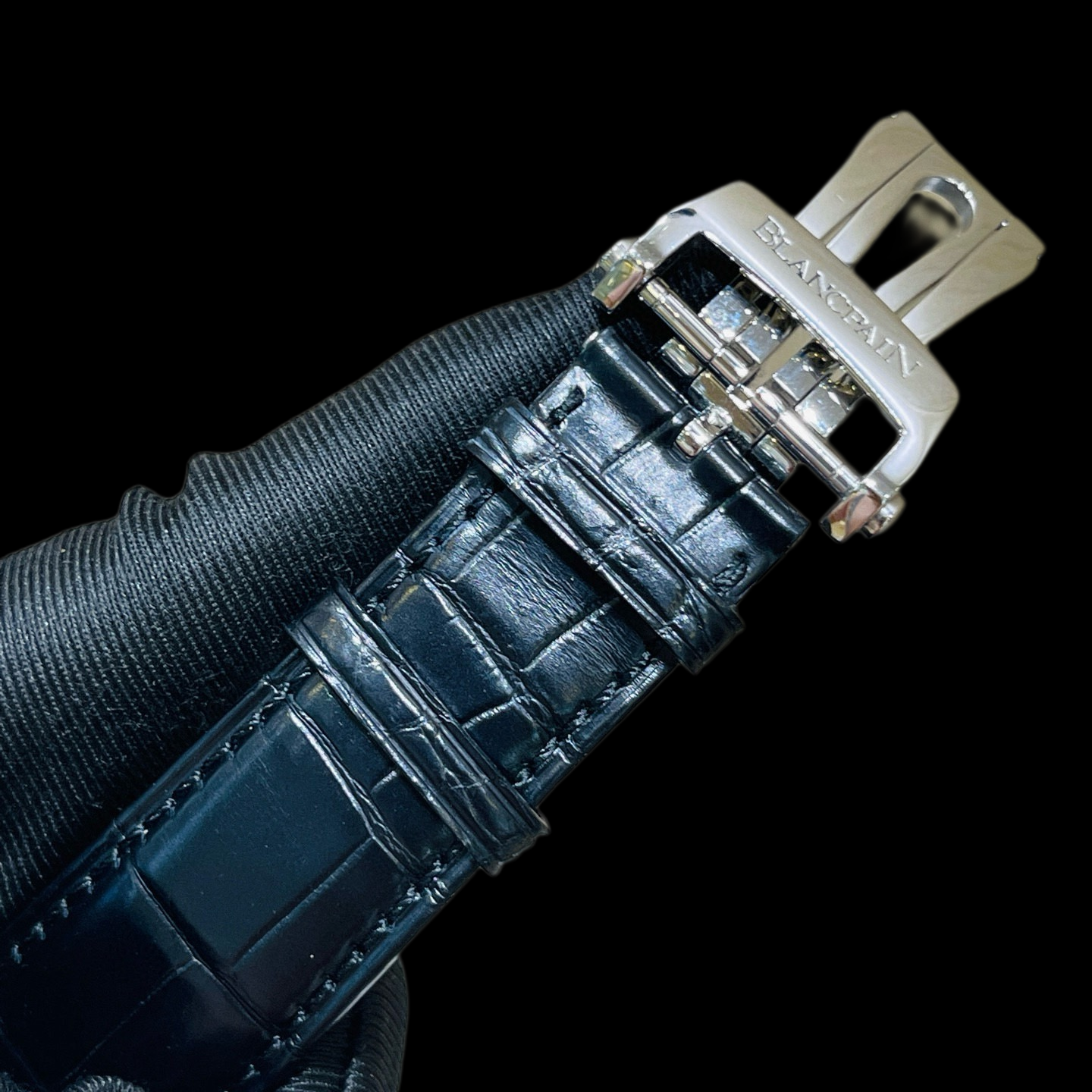 Blancpain 00222-1500-53B detail 2