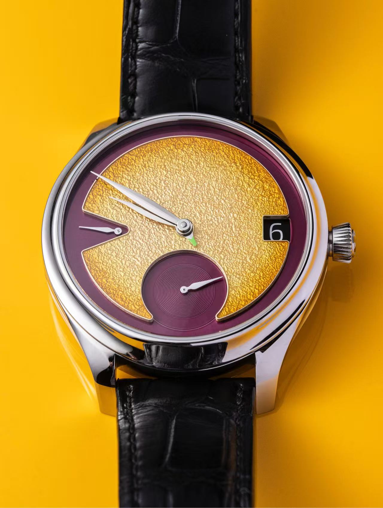 H.Moser & Cie() 1800-1200