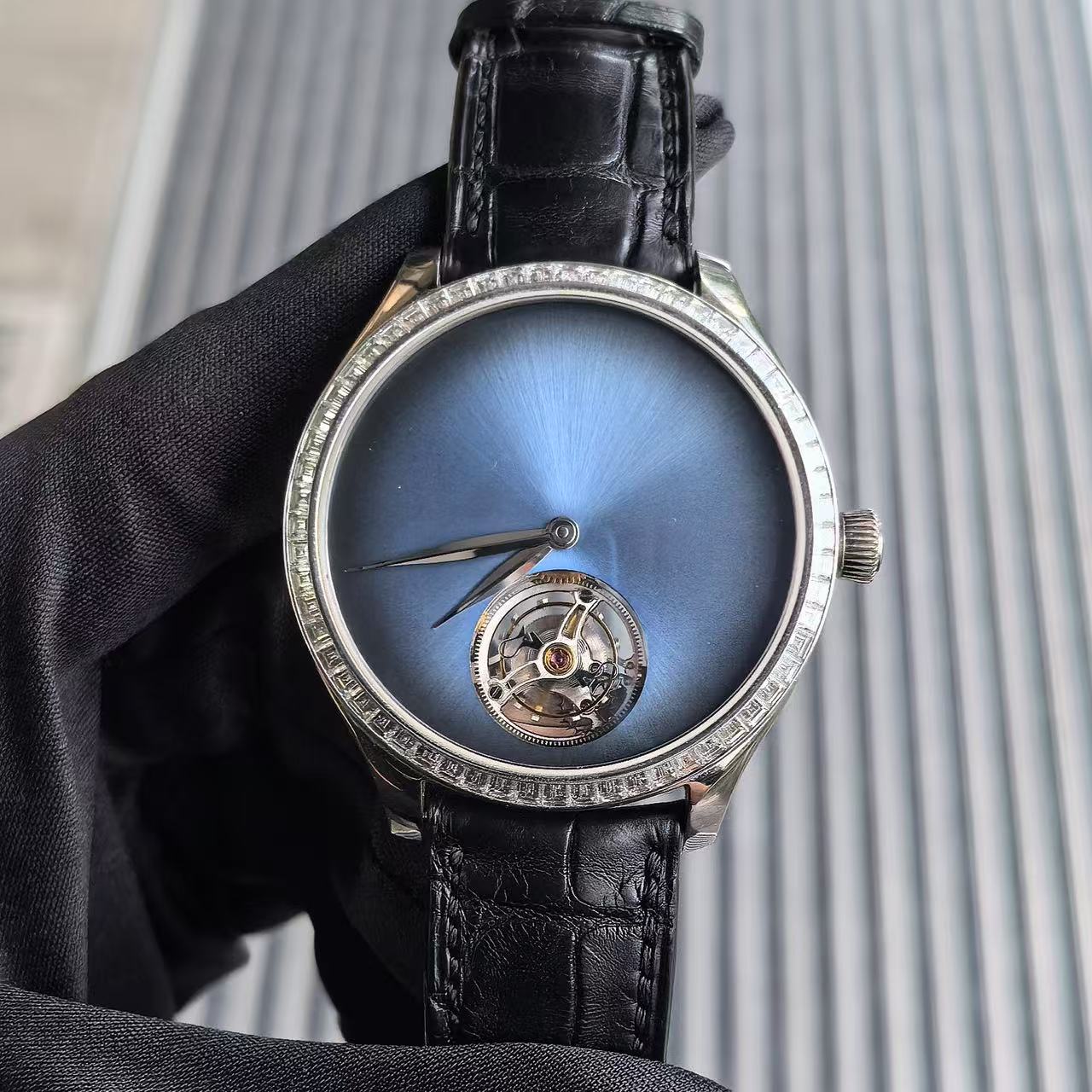 H.Moser & Cie() 1804-0202